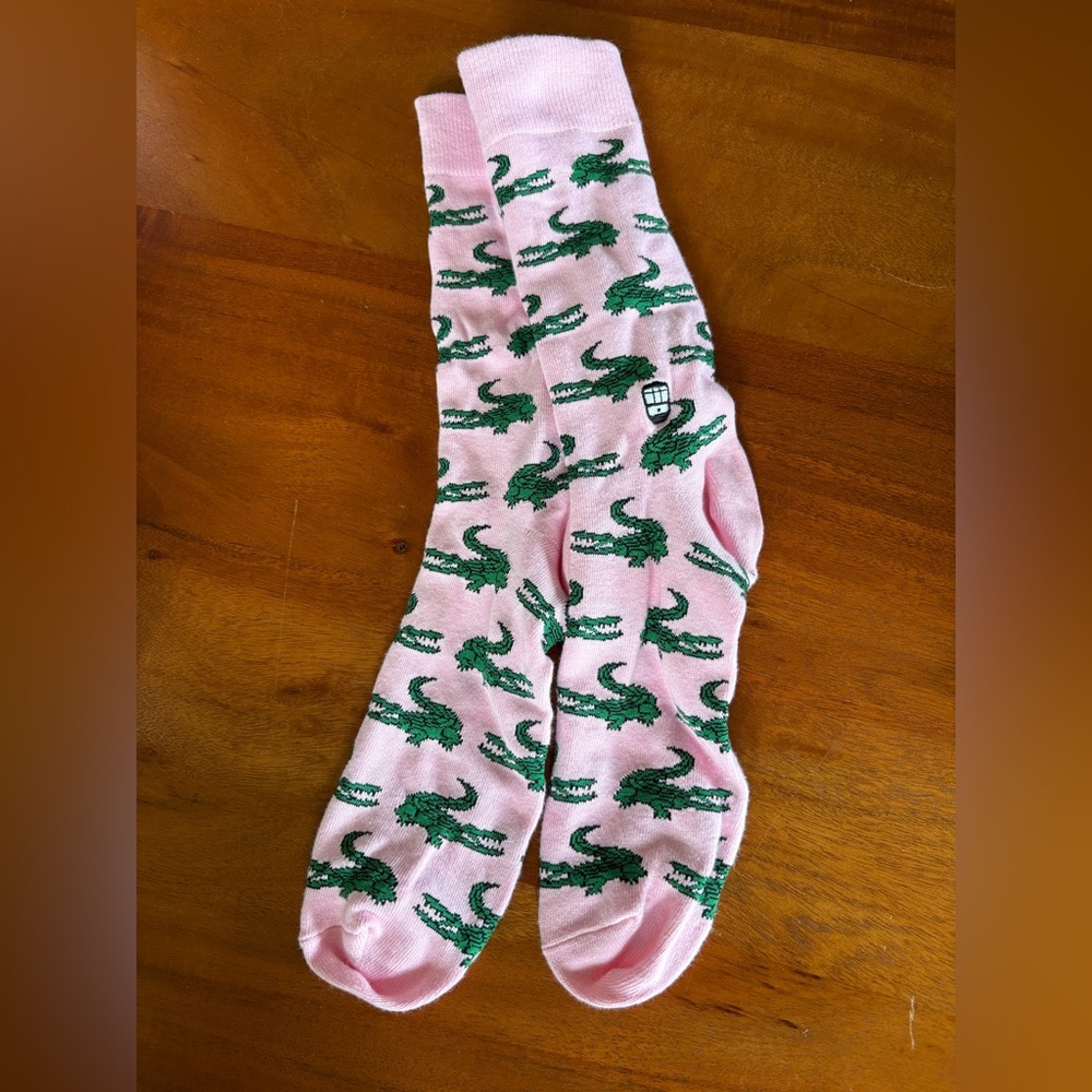 Louisiana Pink Socks with Green Alligator Print